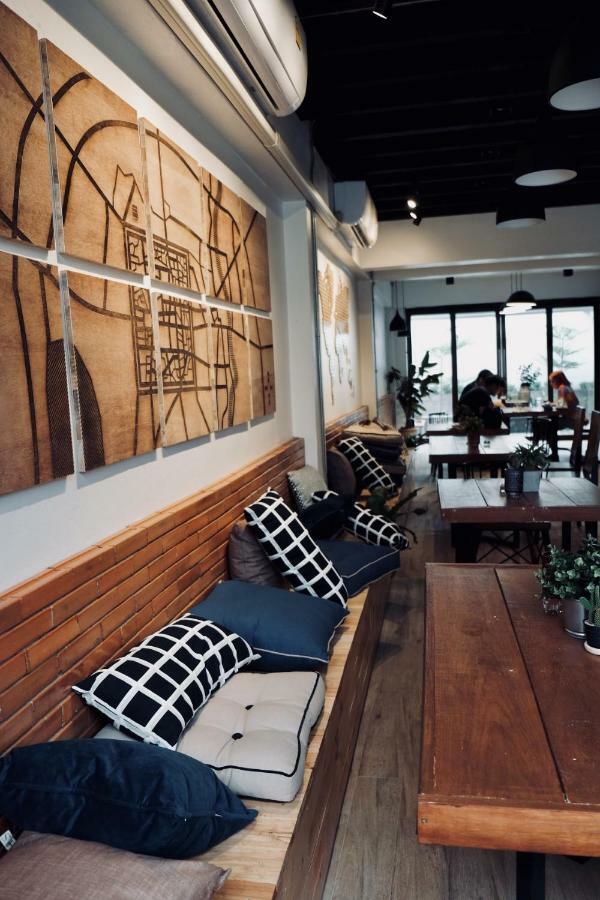 Slee Hostel Chiangmai (Adults Only) Chiang Mai Exterior foto