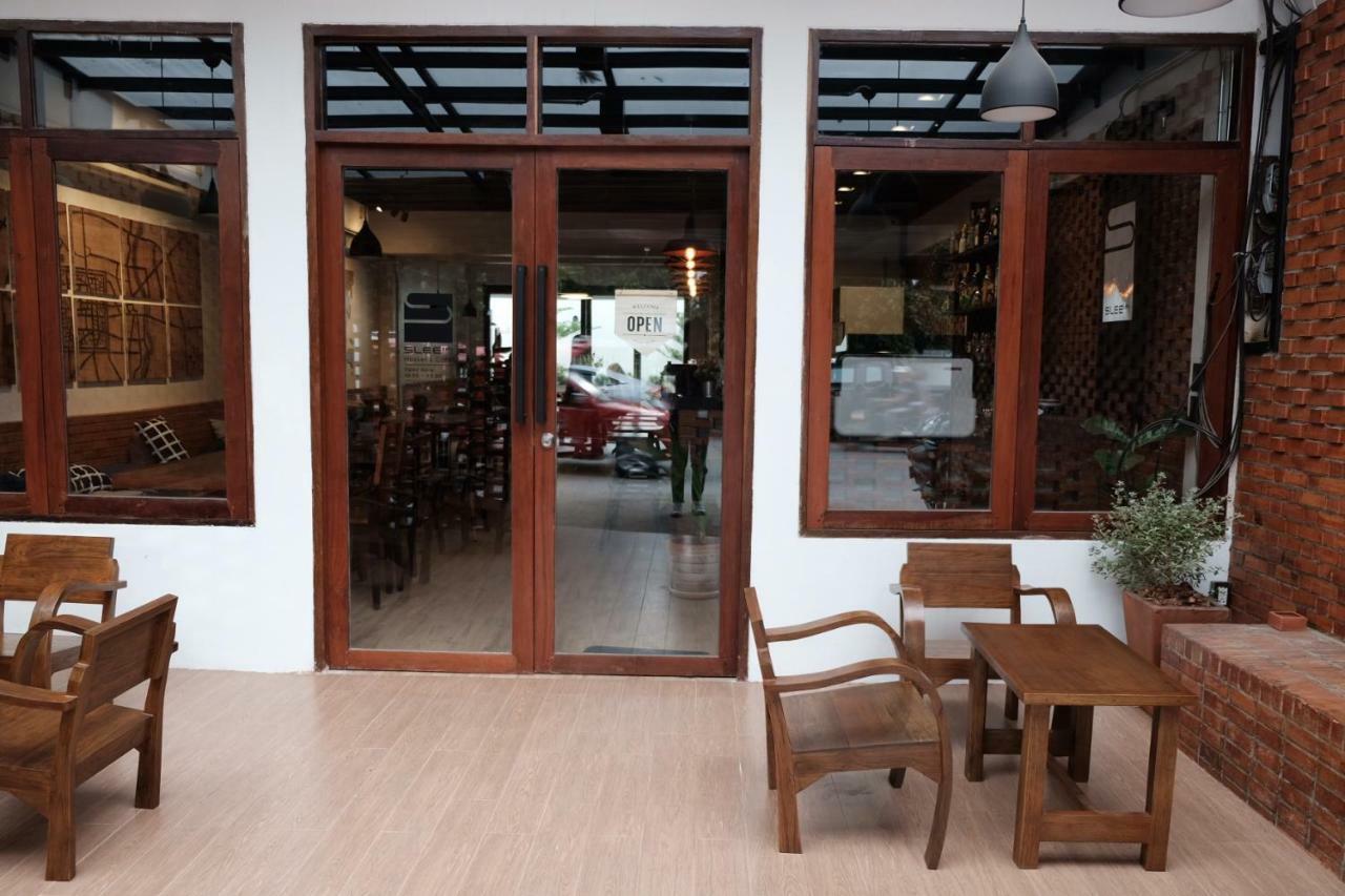 Slee Hostel Chiangmai (Adults Only) Chiang Mai Exterior foto